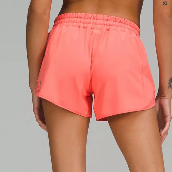 🔥LULULEMON HOTTY HOT SHORT 4”-RASPBERRY CREAM-4/6/8/10🔥 - Picture 6 of 11